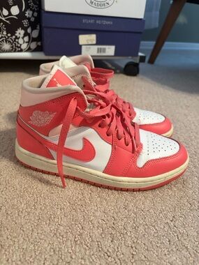 Nike Air Jordan 1 Mid White & Pink Sneakers